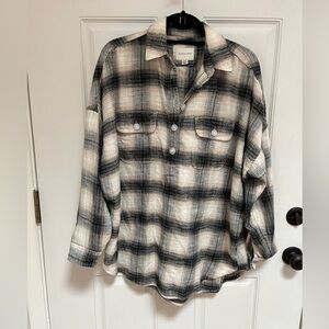 American Eagle Outfitters Black and Cream Plaid Shirt